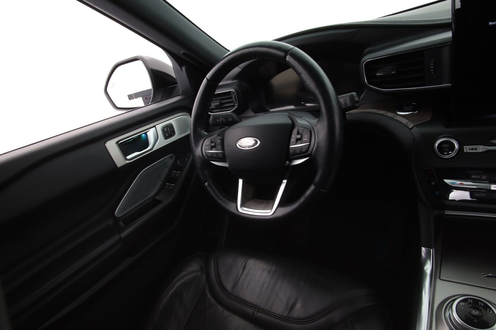 Ford Explorer 2020 3,0 V6 Ecoboost 457hv PHEV A10 AWD Platinum 7-P - | Kattava varustelu! | 7-paikkainen | ACC | B&O | 360 Kamera | Panorama | Hierovat ilmastoidut nahkaistuimet | Digimittaristo | Keyless | Suomi-auto | Muistipenkki | Ratinlämmitin |