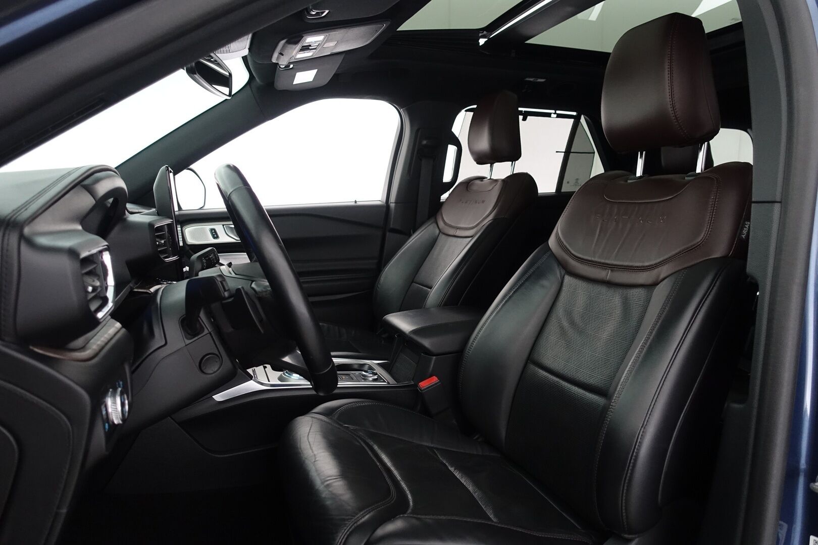 Ford Explorer 2020 3,0 V6 Ecoboost 457hv PHEV A10 AWD Platinum 7-P - | Kattava varustelu! | 7-paikkainen | ACC | B&O | 360 Kamera | Panorama | Hierovat ilmastoidut nahkaistuimet | Digimittaristo | Keyless | Suomi-auto | Muistipenkki | Ratinlämmitin |