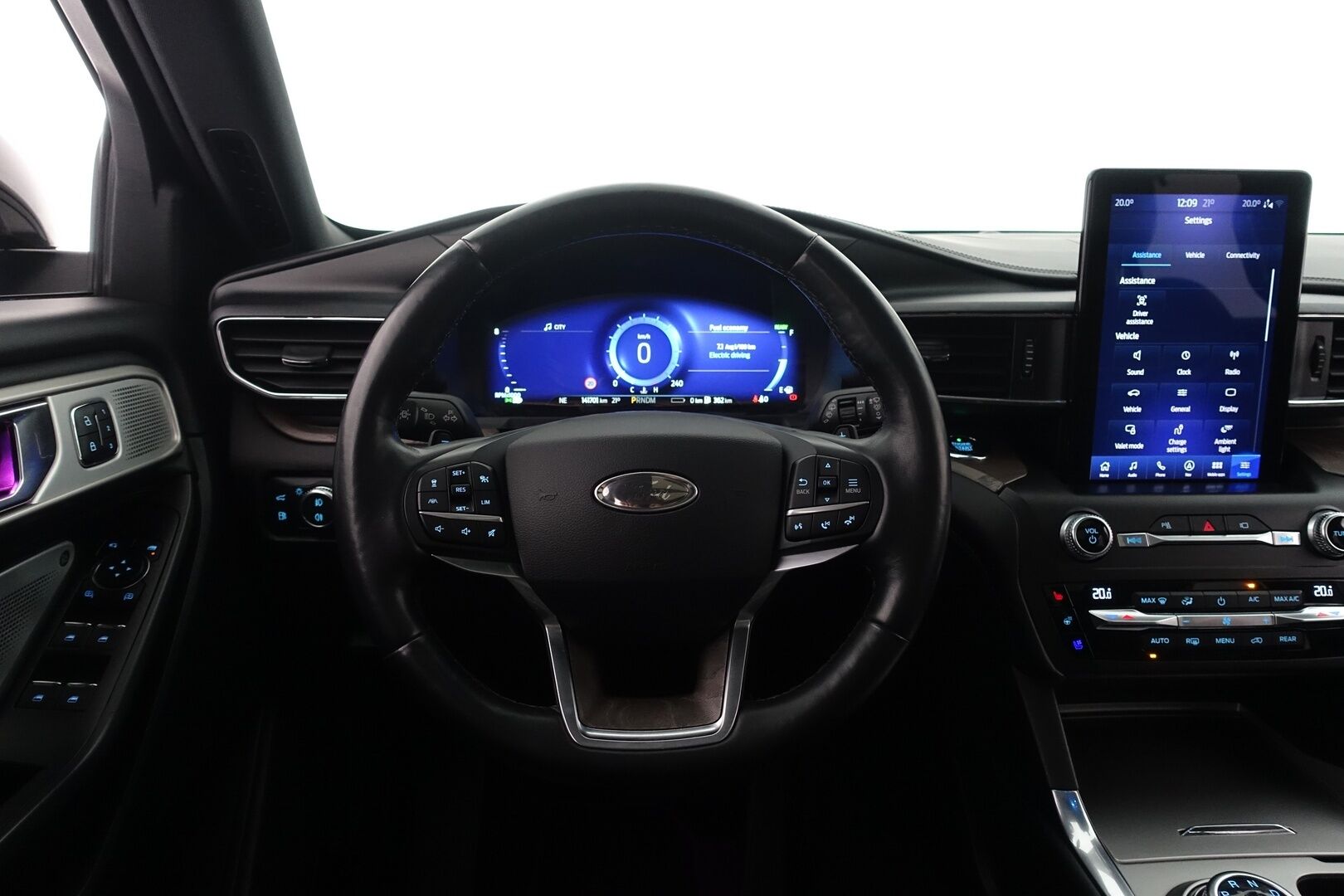 Ford Explorer 2020 3,0 V6 Ecoboost 457hv PHEV A10 AWD Platinum 7-P - | Kattava varustelu! | 7-paikkainen | ACC | B&O | 360 Kamera | Panorama | Hierovat ilmastoidut nahkaistuimet | Digimittaristo | Keyless | Suomi-auto | Muistipenkki | Ratinlämmitin |