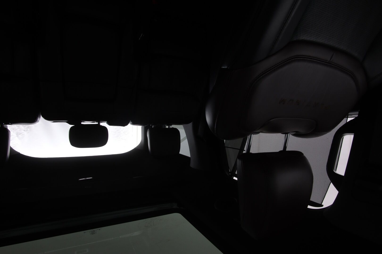 Ford Explorer 2020 3,0 V6 Ecoboost 457hv PHEV A10 AWD Platinum 7-P - | Kattava varustelu! | 7-paikkainen | ACC | B&O | 360 Kamera | Panorama | Hierovat ilmastoidut nahkaistuimet | Digimittaristo | Keyless | Suomi-auto | Muistipenkki | Ratinlämmitin |