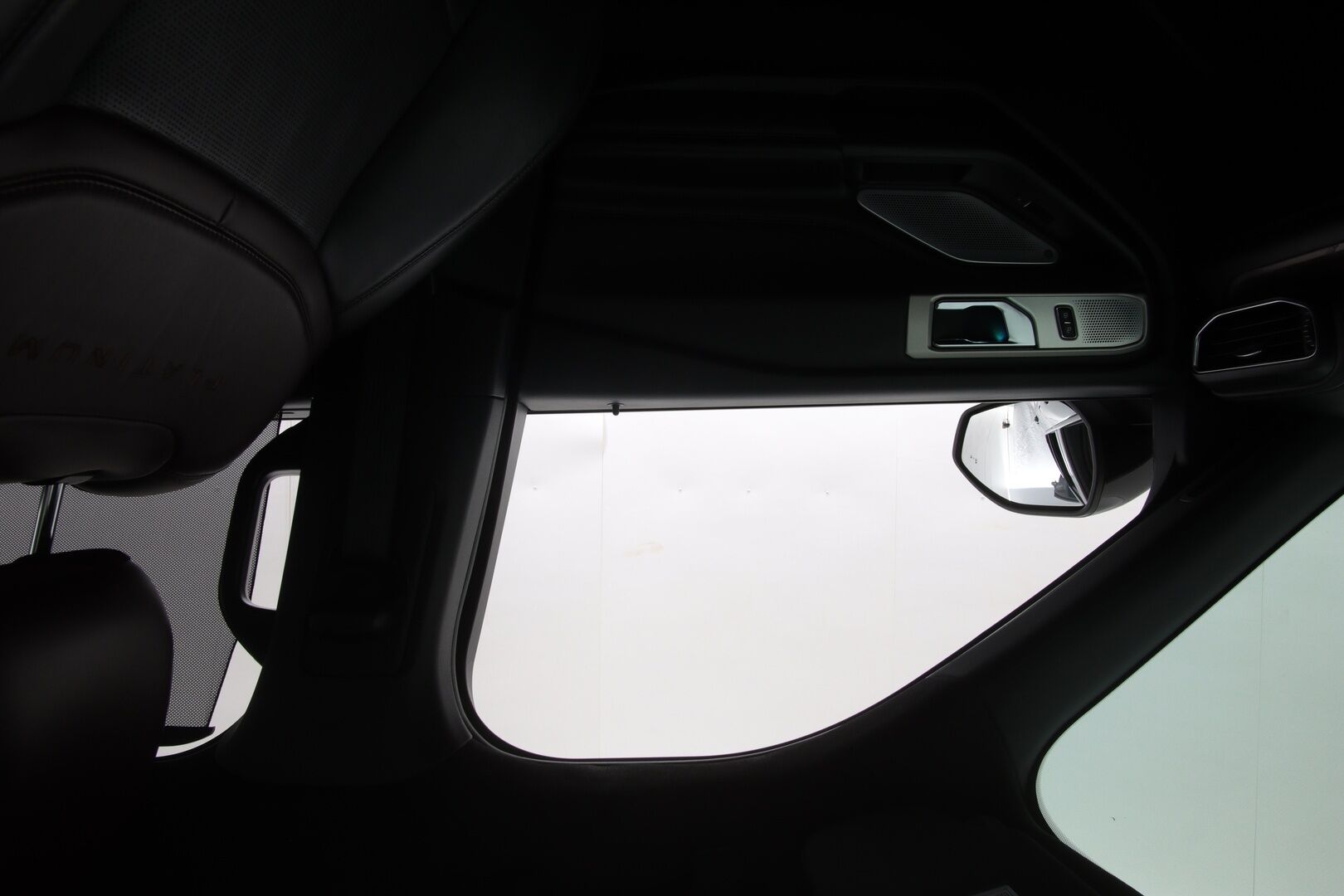 Ford Explorer 2020 3,0 V6 Ecoboost 457hv PHEV A10 AWD Platinum 7-P - | Kattava varustelu! | 7-paikkainen | ACC | B&O | 360 Kamera | Panorama | Hierovat ilmastoidut nahkaistuimet | Digimittaristo | Keyless | Suomi-auto | Muistipenkki | Ratinlämmitin |