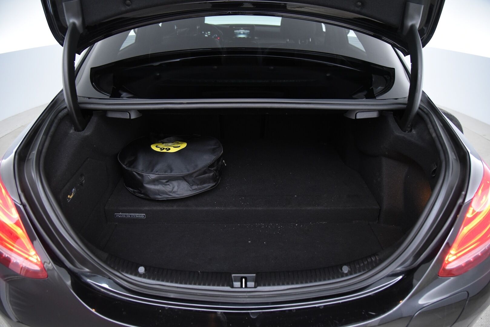 Mercedes-Benz C 2018 350 e T A Sedan Edition AMG / Panorama / Muistipaketti / 360-kamera / IHC+ / LED / - AMG Sisä- ja ulkopaketti / Todella hieno! / 