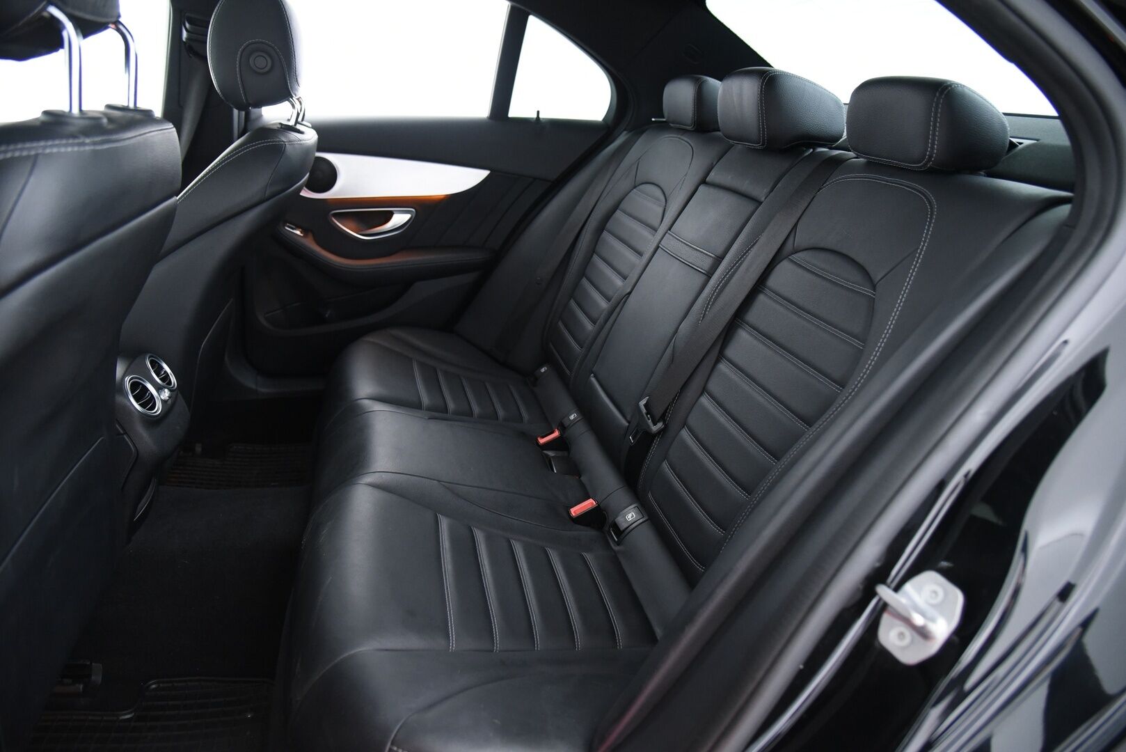 Mercedes-Benz C 2018 350 e T A Sedan Edition AMG / Panorama / Muistipaketti / 360-kamera / IHC+ / LED / - AMG Sisä- ja ulkopaketti / Todella hieno! / 