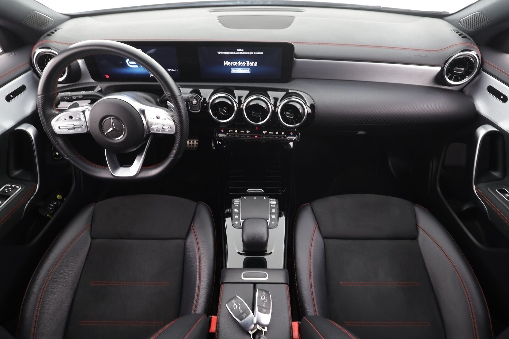 Mercedes-Benz CLA 2021 250 e A Shooting Brake Business AMG EQ Power * Vetokoukku / Widescreen / LED High Performance / Lisälämmitin / Comand Navi - 1OM Suomiauto / Facelift / Peruutuskamera / Nahka-Alcantara - HULLUT AVAJAISHULINAT KORKOTARJOUS 3,29 %