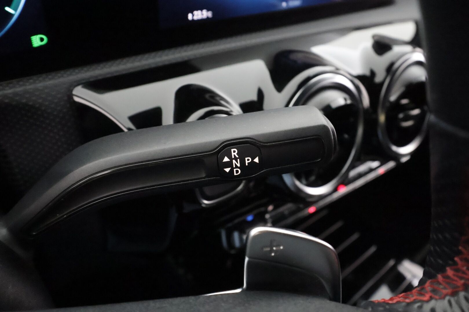 Mercedes-Benz CLA 2021 250 e A Shooting Brake Business AMG EQ Power * Widescreen / Distronic + / LHP / Sporttipenkit / Lisälämmitin / Navi *