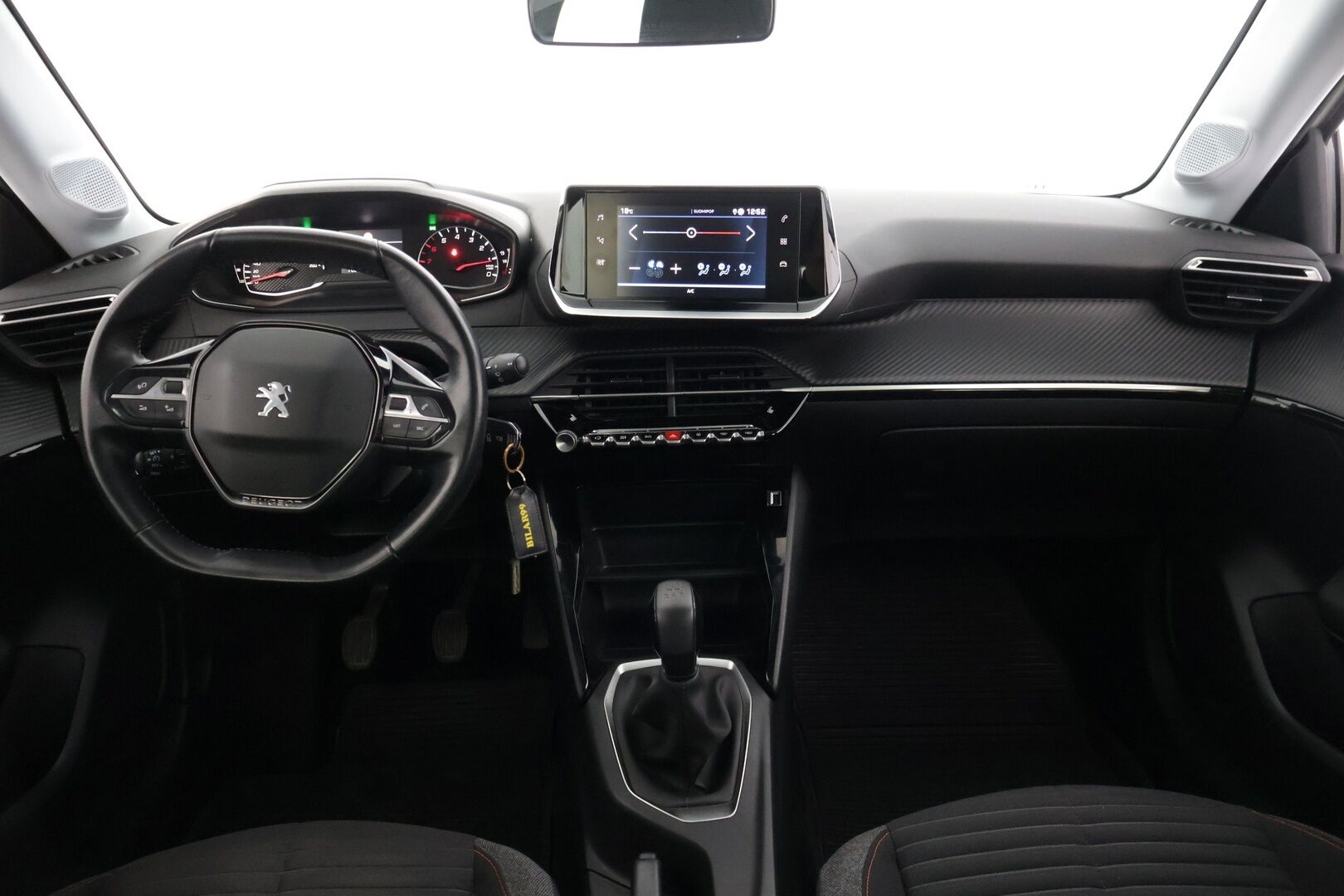 Peugeot 208 2021 Active PureTech 75 * Vakionopeudensäädin / Bluetooth / Kaistavahti / Liikennemerkkien tunnistus / LED-valot * - * 2-omisteinen Suomi-auto / Kahdet renkaat vanteilla! * 