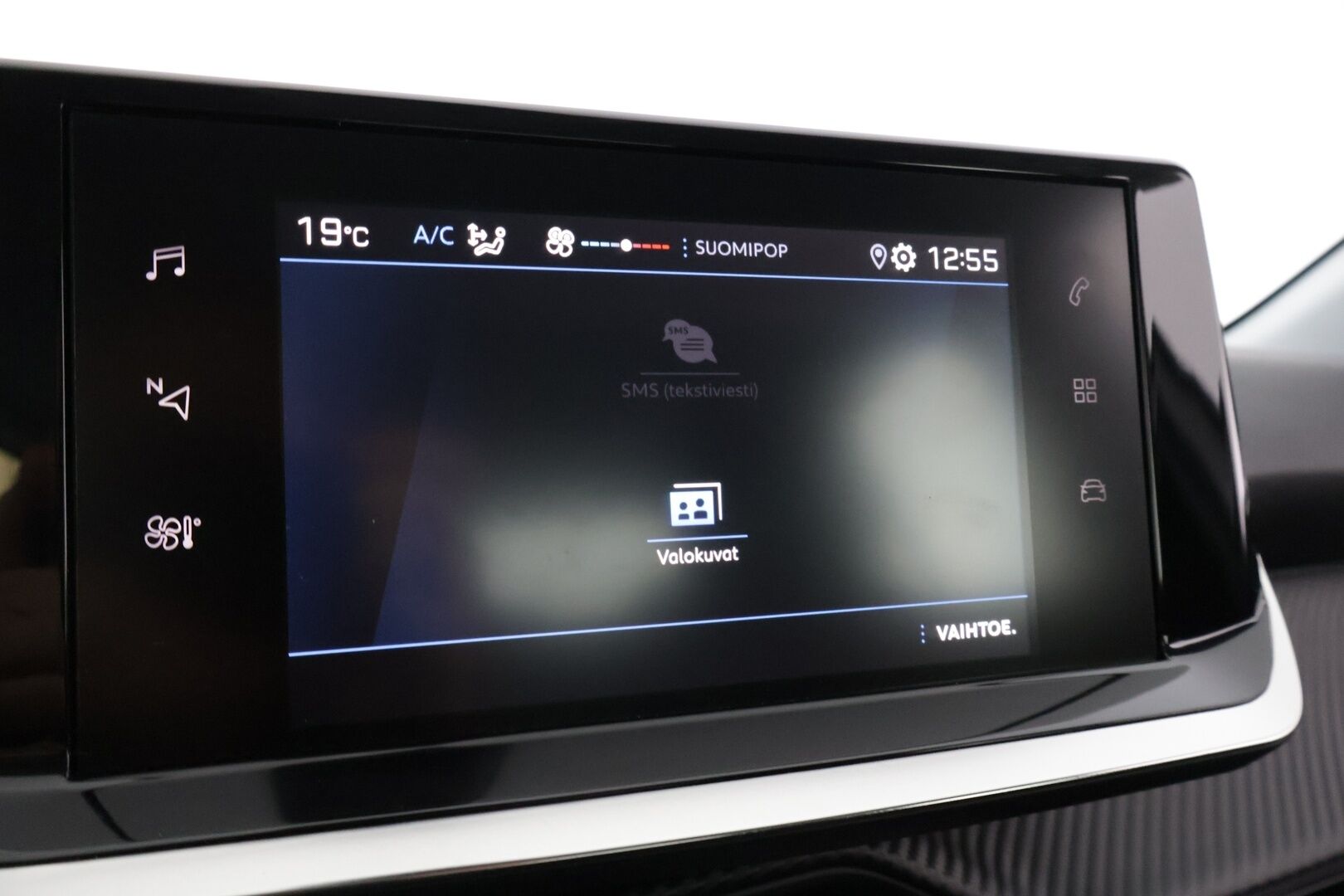 Peugeot 208 2021 Active PureTech 75 * Vakionopeudensäädin / Bluetooth / Kaistavahti / Liikennemerkkien tunnistus / LED-valot * - * 2-omisteinen Suomi-auto / Kahdet renkaat vanteilla! * 