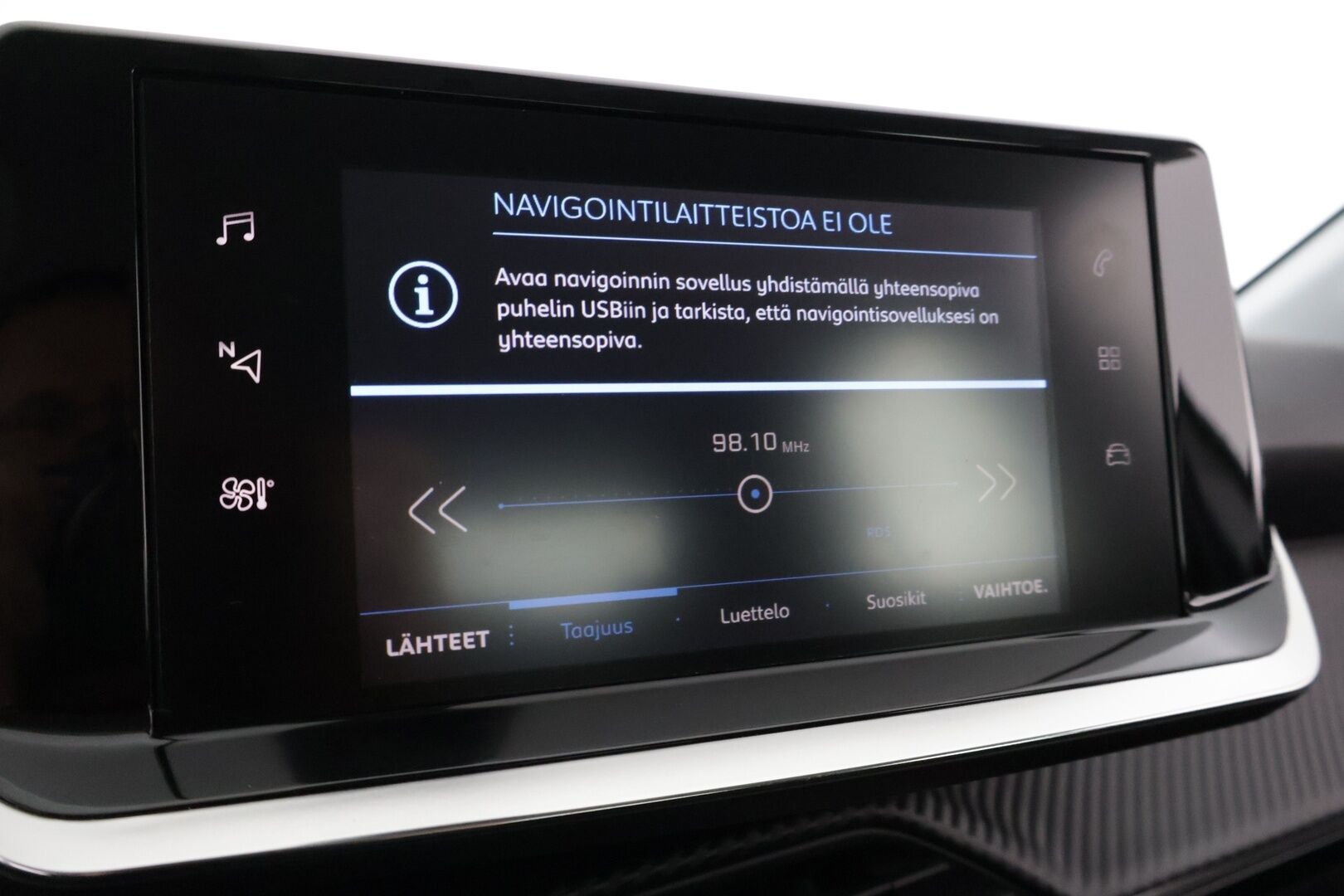 Peugeot 208 2021 Active PureTech 75 * Vakionopeudensäädin / Bluetooth / Kaistavahti / Liikennemerkkien tunnistus / LED-valot * - * 2-omisteinen Suomi-auto / Kahdet renkaat vanteilla! * 