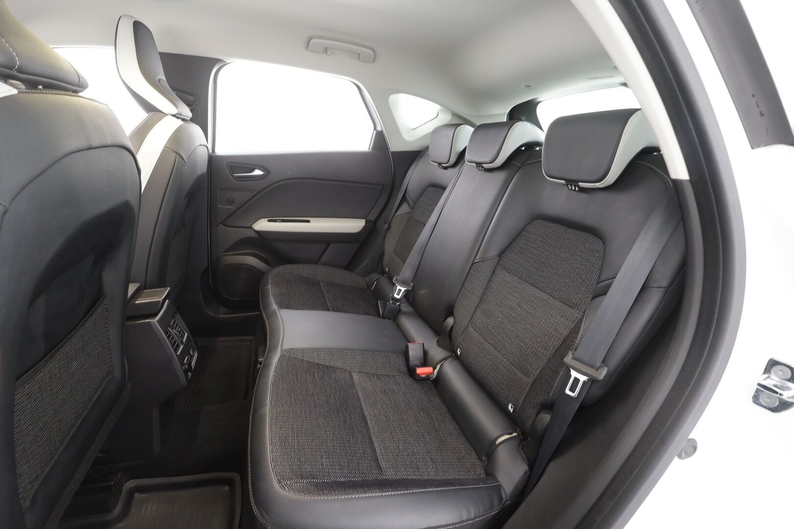 Renault Captur 2020 TCe 130 EDC7-aut Festival - | BOSE | Puolinahat | P.kamera | LED | Lämm. ratti | Kaistavahti | Navi | Apple & Android | Suomi-auto | 