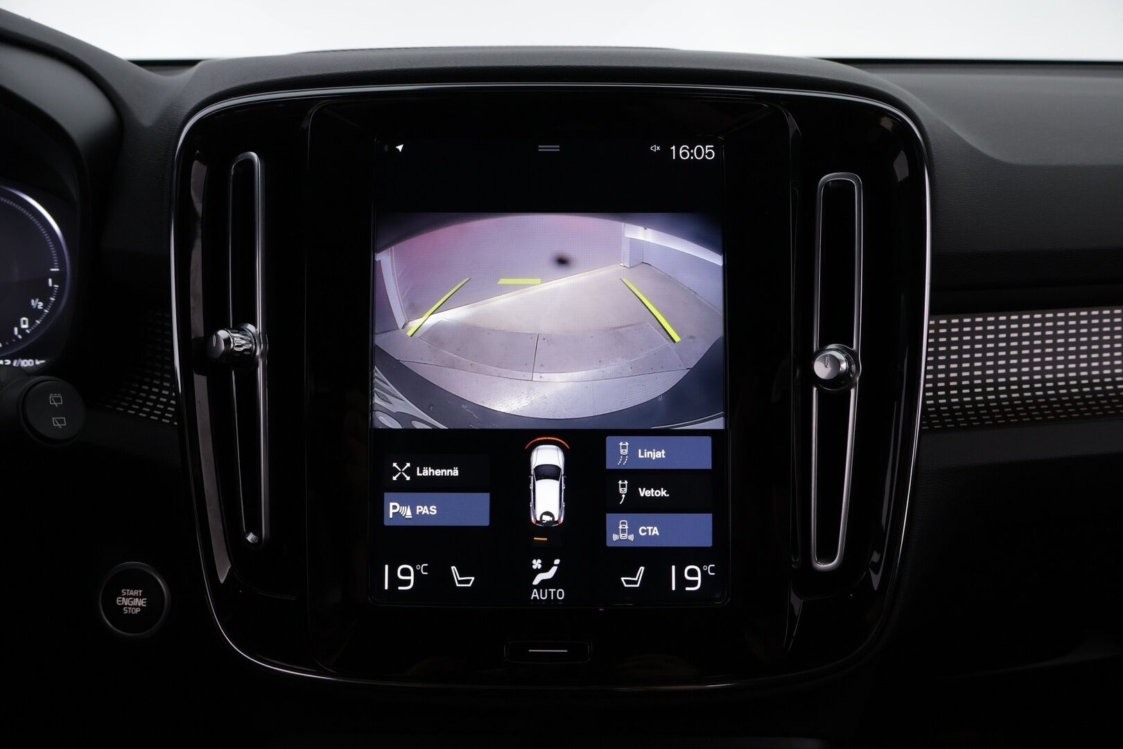 Volvo XC40 2021 T5 TwE Business R-Design aut - Suomiauto | Webasto | Koukku | Harman&Kardon | Nahka-Alcantara | Peruutuskamera | BLIS | Navi | Adapt.LED | Supervarusteet!
