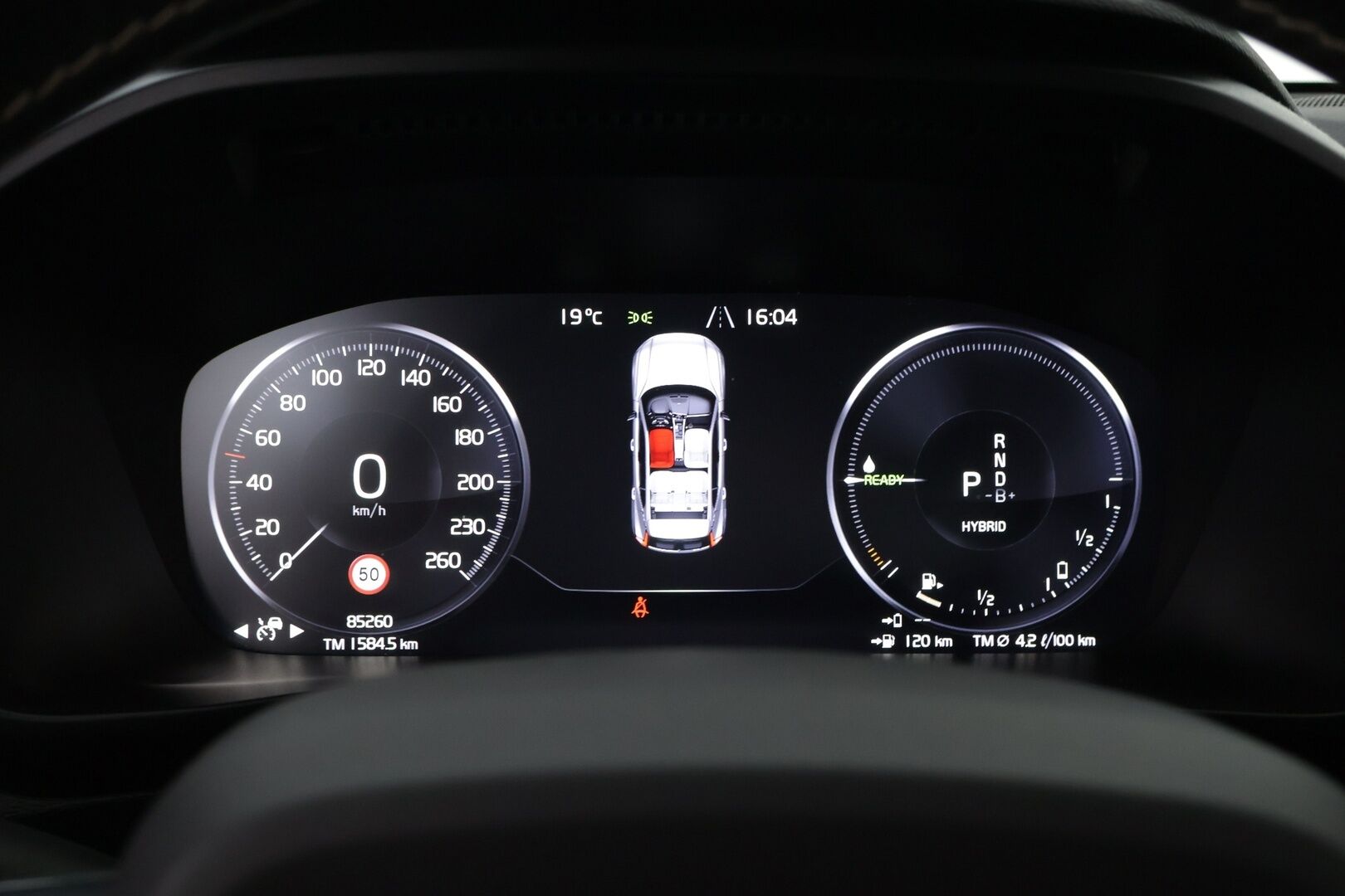 Volvo XC40 2021 T5 TwE Business R-Design aut - Suomiauto | Webasto | Koukku | Harman&Kardon | Nahka-Alcantara | Peruutuskamera | BLIS | Navi | Adapt.LED | Supervarusteet!
