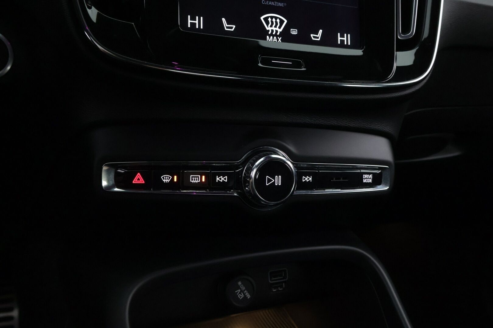 Volvo XC40 2021 T5 TwE Business R-Design aut - Suomiauto | Webasto | Koukku | Harman&Kardon | Nahka-Alcantara | Peruutuskamera | BLIS | Navi | Adapt.LED | Supervarusteet!