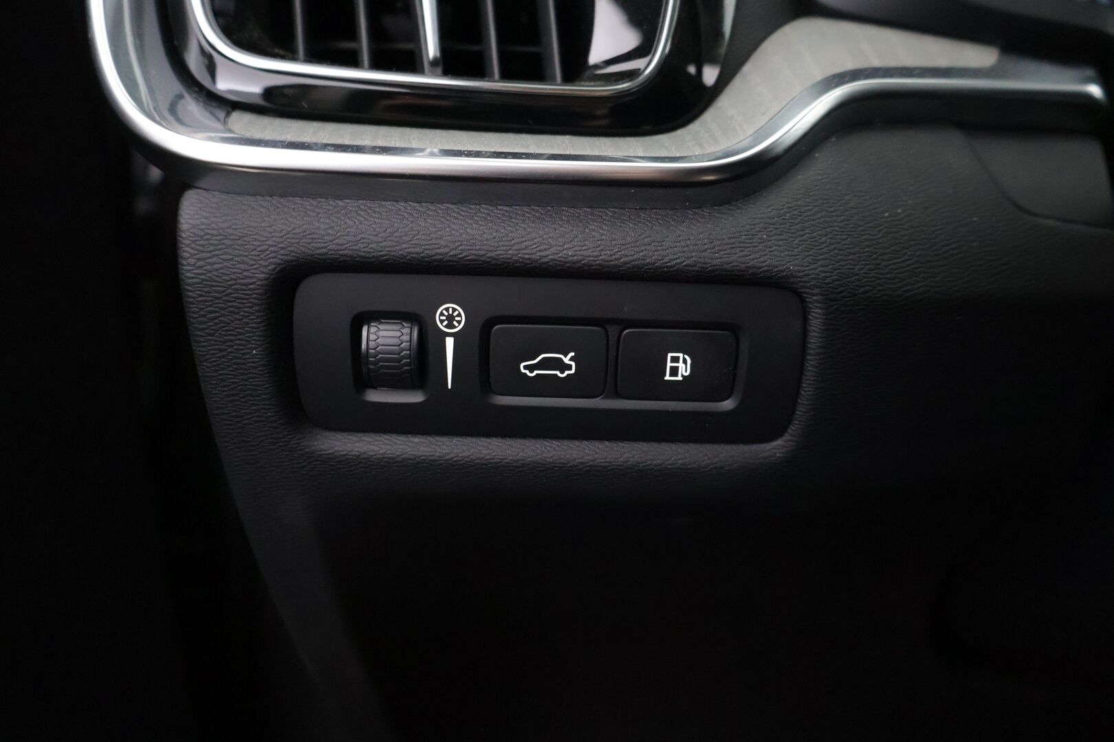 Volvo V60 2021 T8 TwE AWD Business Inscription aut - ACC | Pilot Assist | Panorama | 360° kamera | Muistipenkit | Webasto | Merkkihuollettu | Jakohihna vaihdettu 2025 | Supersiisti
