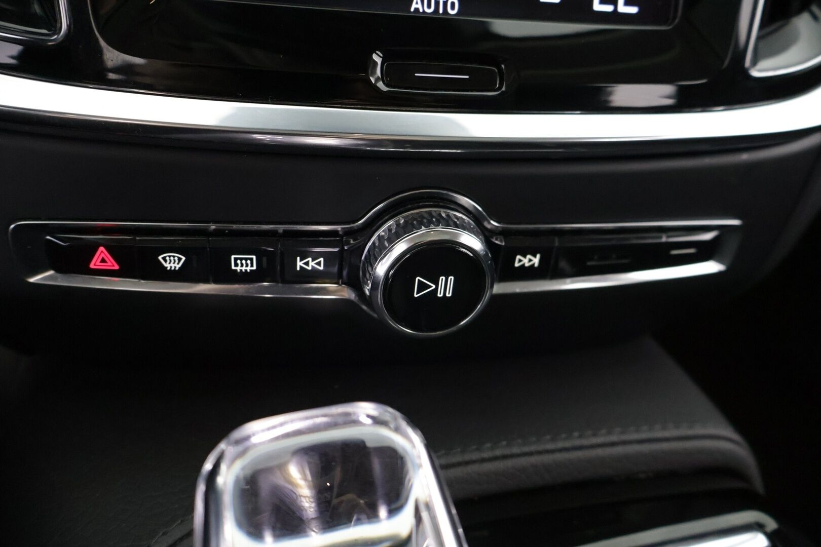 Volvo V60 2021 T8 TwE AWD Business Inscription aut - ACC | Pilot Assist | Panorama | 360° kamera | Muistipenkit | Webasto | Merkkihuollettu | Jakohihna vaihdettu 2025 | Supersiisti