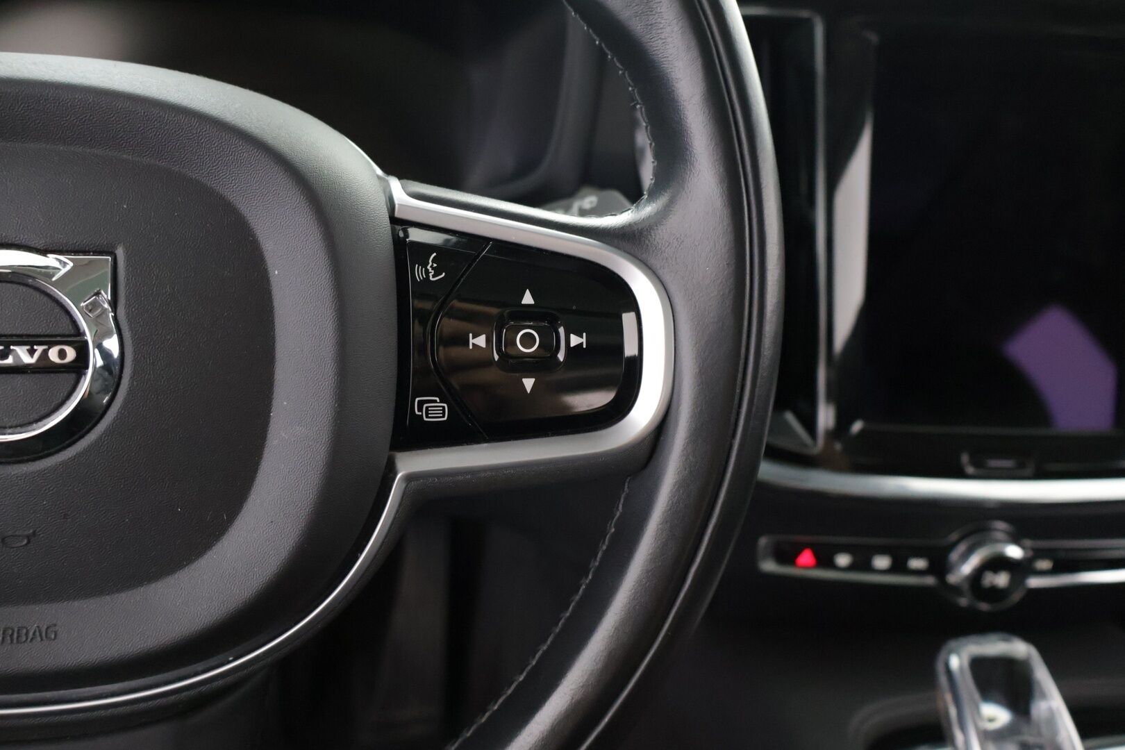 Volvo V60 2021 T8 TwE AWD Business Inscription aut - ACC | Pilot Assist | Panorama | 360° kamera | Muistipenkit | Webasto | Merkkihuollettu | Jakohihna vaihdettu 2025 | Supersiisti