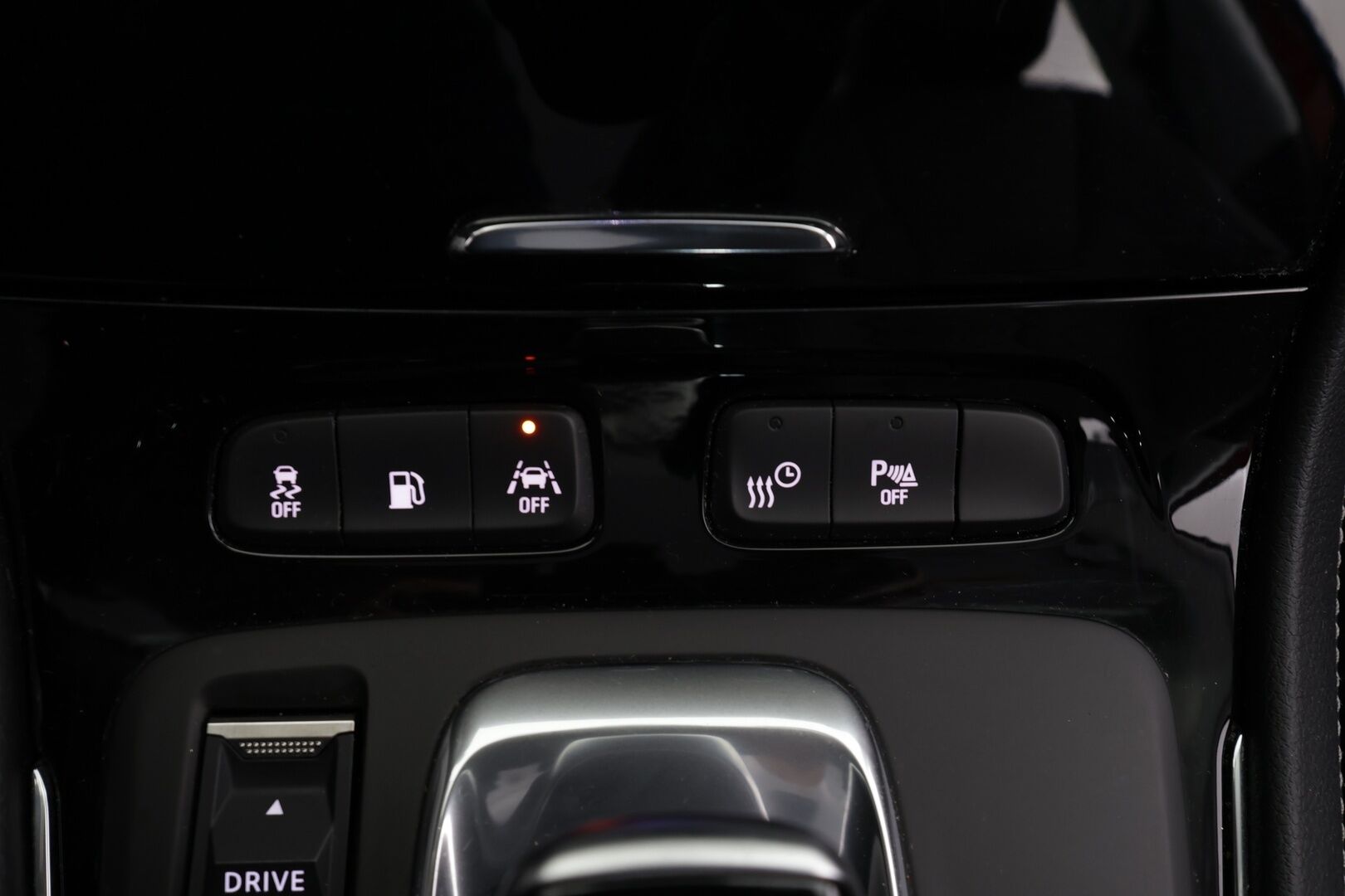 Opel Grandland X 2020 PHEV Innovation Plus Business 225 Turbo A8 FWD * Ilmastoitu Muistipenkki / LED / 360° / Koukku / Kaistavahti / Navi * - Suomi-auto / Hyvät nasta renkaat talveksi / Todella kattava huoltohistoria!