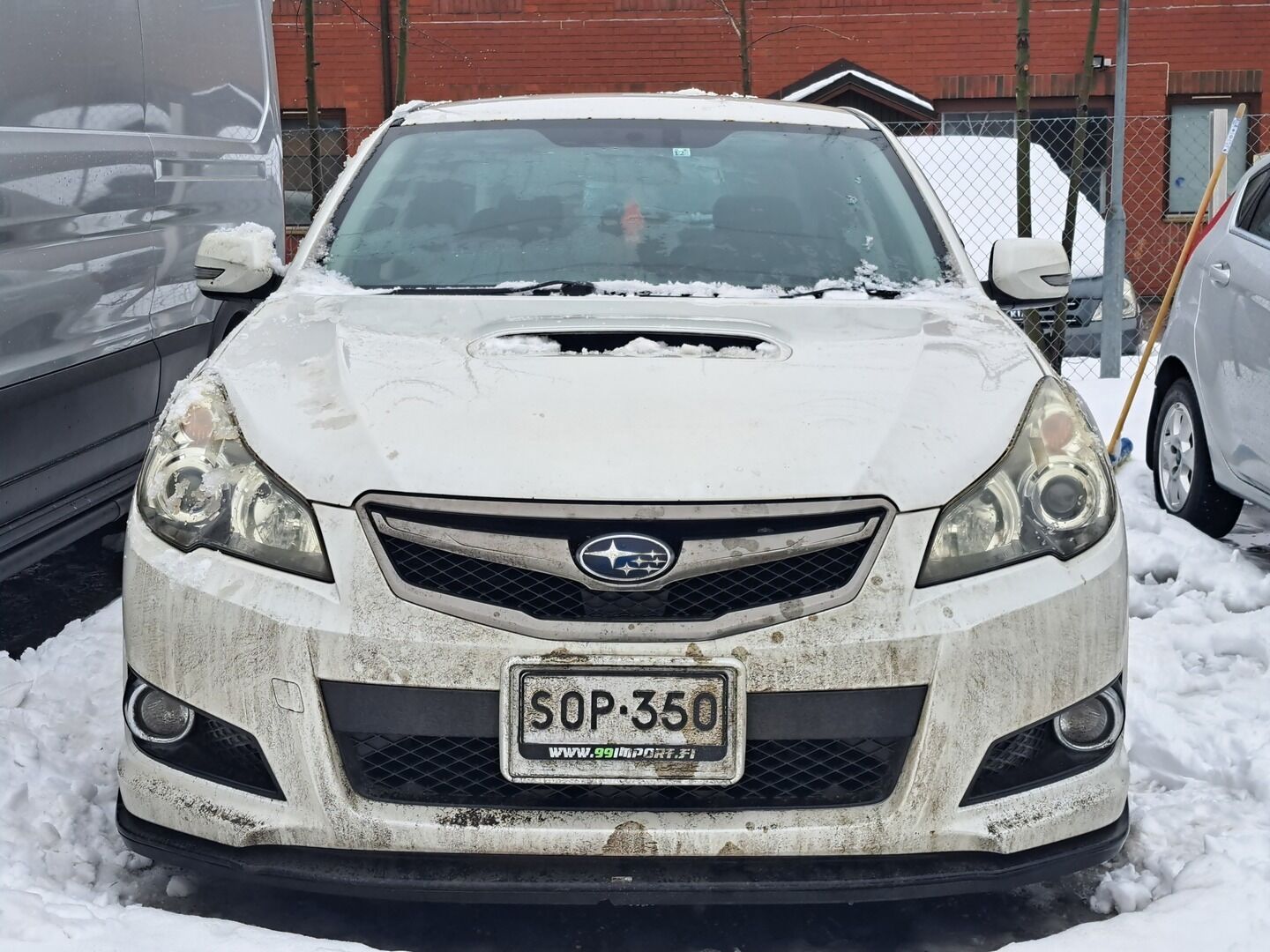 Subaru Legacy 2009 Sedan AWD 2.5 - YritysOutlet - Myydään vain yrityksille - Kahdet renkaat / Japanin tuonti / Pienet kilsat