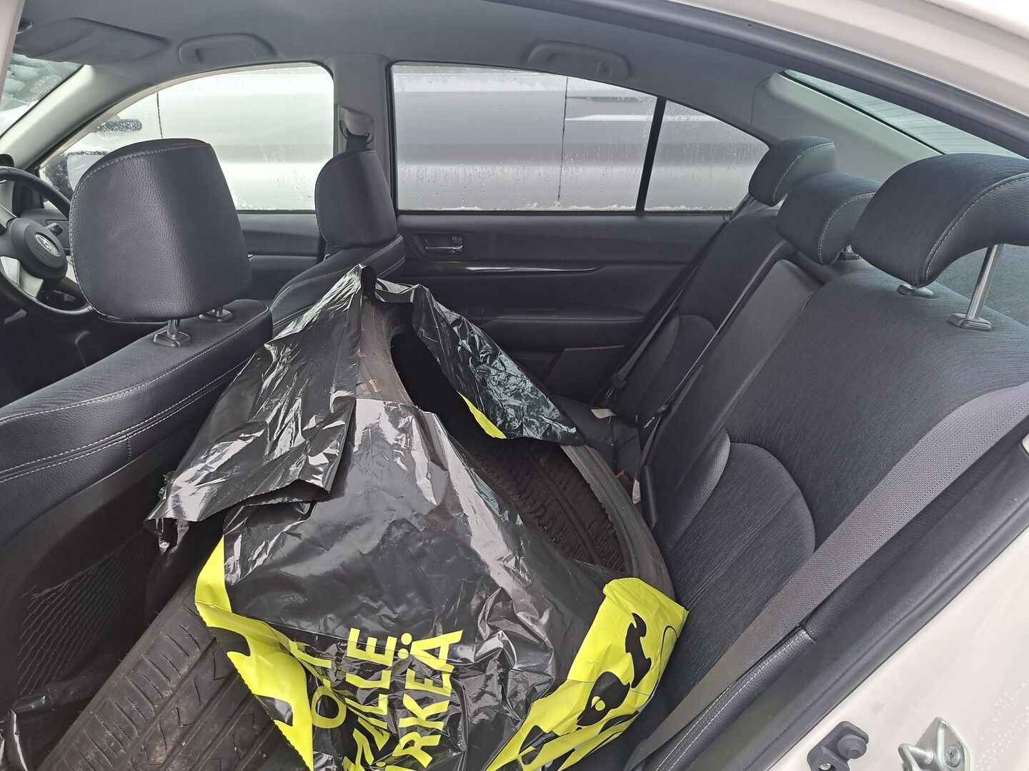 Subaru Legacy 2009 Sedan AWD 2.5 - YritysOutlet - Myydään vain yrityksille - Kahdet renkaat / Japanin tuonti / Pienet kilsat