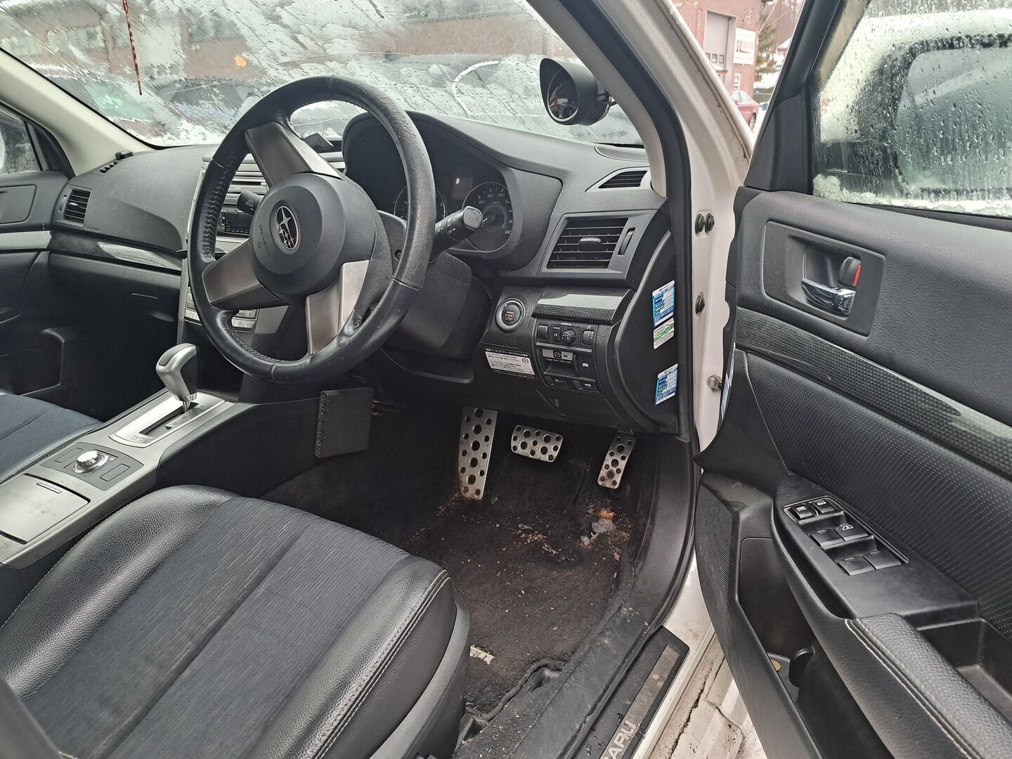 Subaru Legacy 2009 Sedan AWD 2.5 - YritysOutlet - Myydään vain yrityksille - Kahdet renkaat / Japanin tuonti / Pienet kilsat