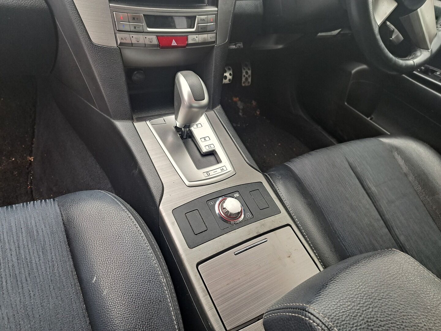 Subaru Legacy 2009 Sedan AWD 2.5 - YritysOutlet - Myydään vain yrityksille - Kahdet renkaat / Japanin tuonti / Pienet kilsat