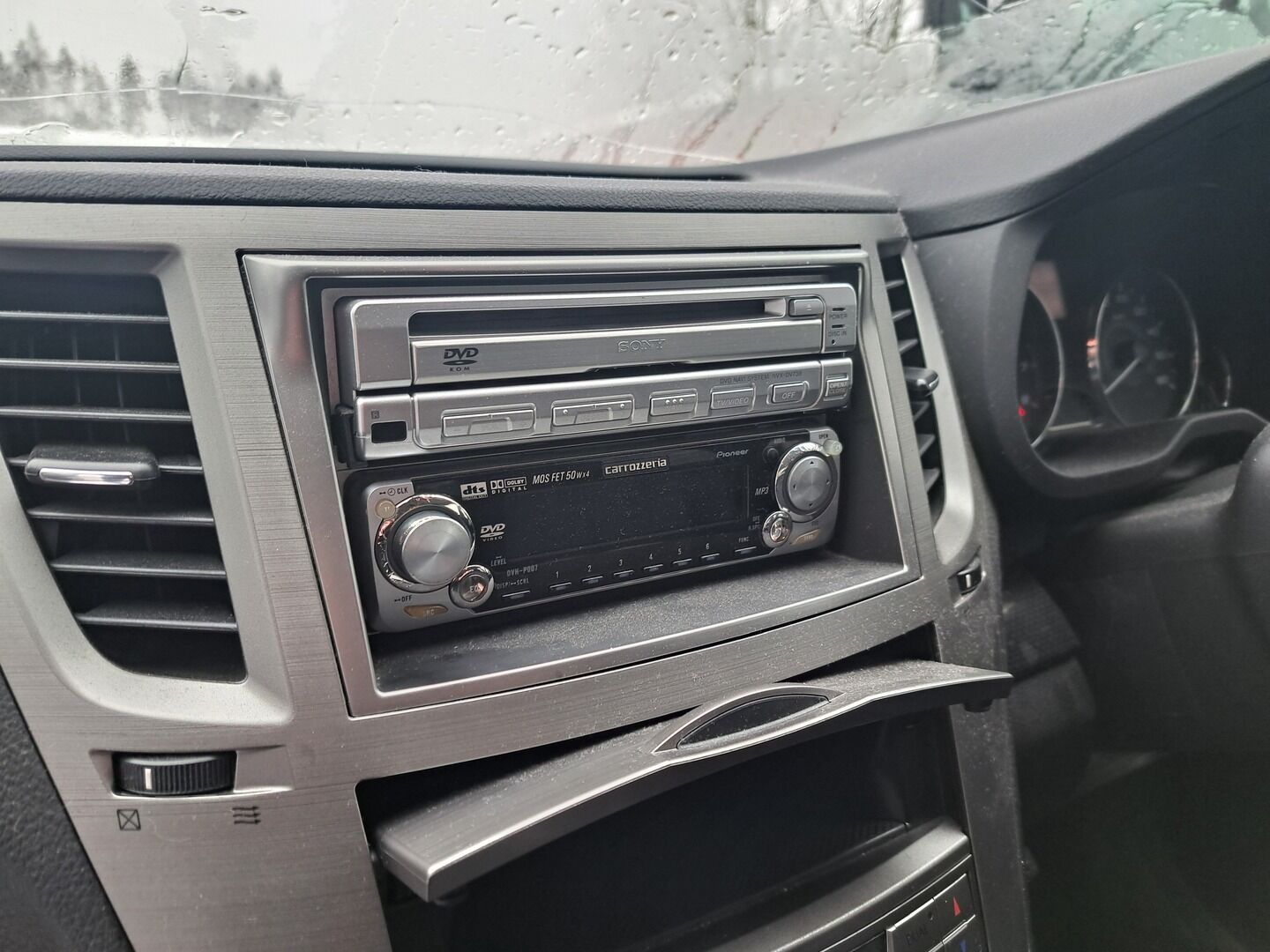 Subaru Legacy 2009 Sedan AWD 2.5 - YritysOutlet - Myydään vain yrityksille - Kahdet renkaat / Japanin tuonti / Pienet kilsat