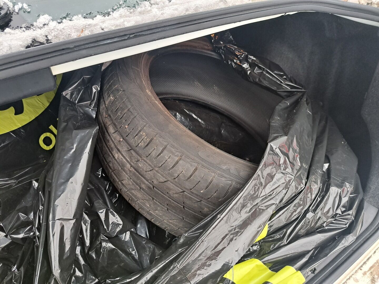 Subaru Legacy 2009 Sedan AWD 2.5 - YritysOutlet - Myydään vain yrityksille - Kahdet renkaat / Japanin tuonti / Pienet kilsat