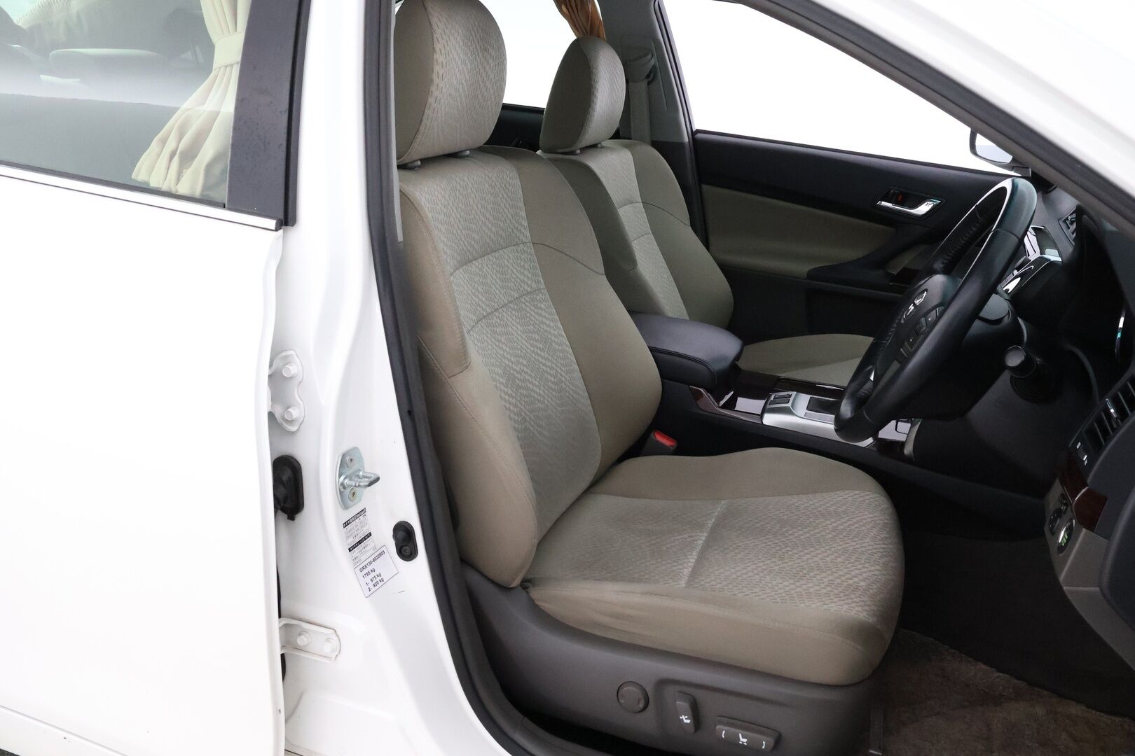 Toyota Mark X 2010 GRX130 250G V6 Facelift Aut * Peruutuskamera / Sähköpenkit / Lohkolämmitin / Xenon / Upea yksilö! - Helmiäisväri / KeylessGo / Juuri tullut Tampereelle!