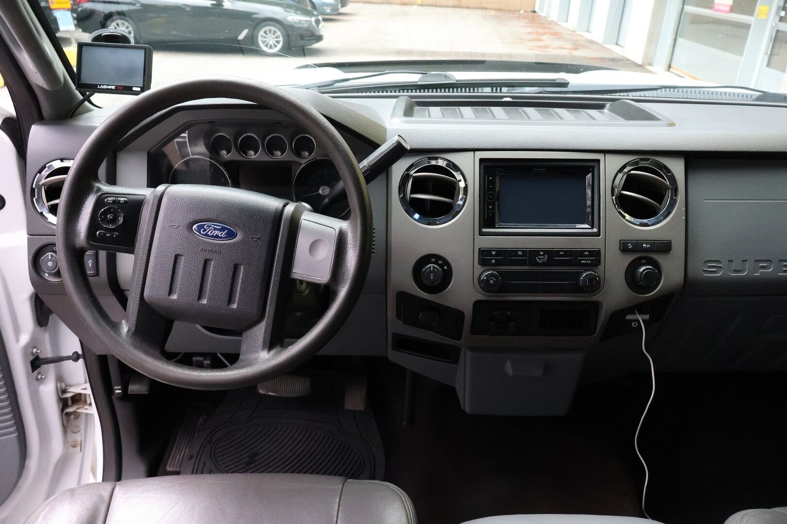 Ford F250 2014 Super Duty Crew Cab 6.7L POWERSTROKE DIESEL *MYYDÄÄN HUUTOKAUPAT.COM* - 3,99 % KORKOTARJOUS TÄHÄN AUTOON - *SÄRMÄ SEKÄ NÄYTTÄVÄ F250* *MYYDÄÄN HUUTOKAUPAT.COM*
