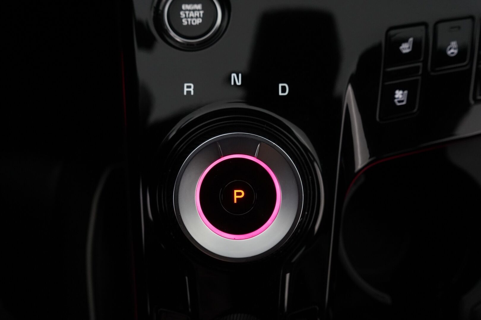 Kia Sportage 2022 1,6 T-GDI FWD Mild-Hybrid GT-Line DCT 150hv *ACC / H&K / 360-kamera / Ilmastoidut istuimet / Muistipenkki* - Kahdet alumiinivanteet / Suomi-auto 