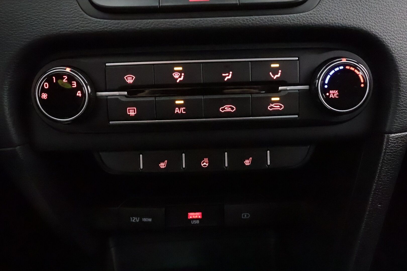 Kia Ceed 2022 1,0 T-GDI Mild-Hybrid 120hv LX SW DCT * Suomi-auto / Vakkari / P.tutka / Bluetooth / 2xRenkaat / Lohkolämmitin * - HULLU BLACKWEEK KORKOTARJOUS 2,49%