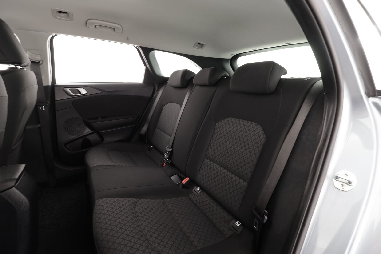 Kia Ceed 2022 1,0 T-GDI Mild-Hybrid 120hv LX SW DCT * Suomi-auto / Vakkari / P.tutka / Bluetooth / 2xRenkaat / Lohkolämmitin *