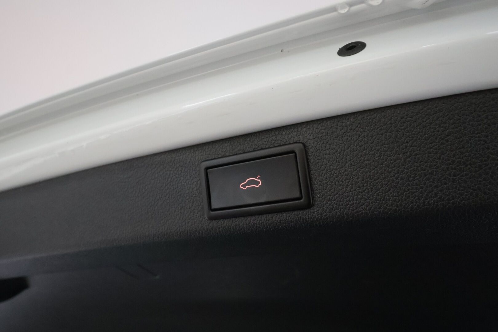 Skoda Superb 2020 Combi 1,4 TSI PHEV SportLine iV DSG * Webasto / ACC / Matrix-LED / 360° / Navi / Sporttipenkit Muistilla / Keyless * - 2x Latauskaapelit / Kahdet renkaat / Merkkihuollettu! - HULLUT BLACKWEEK JATKOT - KORKOTARJOUS 2,49%