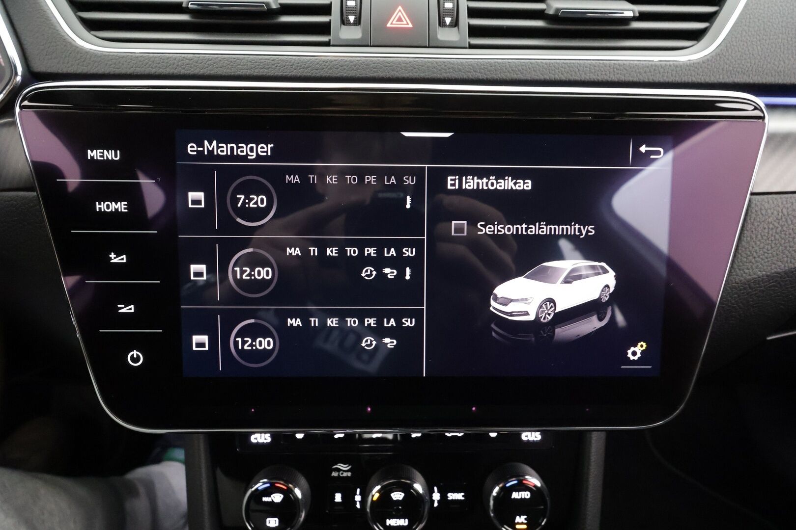 Skoda Superb 2020 Combi 1,4 TSI PHEV SportLine iV DSG * Webasto / ACC / Matrix-LED / 360° / Navi / Sporttipenkit Muistilla / Keyless * - 2x Latauskaapelit / Kahdet renkaat / Merkkihuollettu!