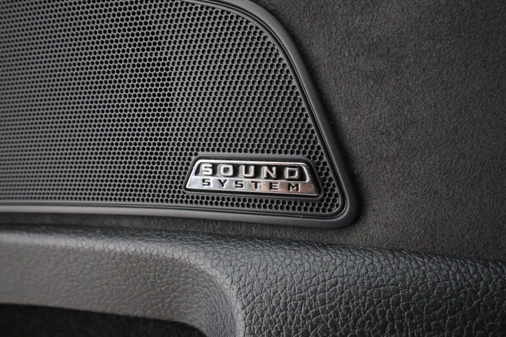 Skoda Superb 2020 Combi 1,4 TSI PHEV SportLine iV DSG * Webasto / ACC / Matrix-LED / 360° / Navi / Sporttipenkit Muistilla / Keyless * - 2x Latauskaapelit / Kahdet renkaat / Merkkihuollettu! - HULLUT BLACKWEEK JATKOT - KORKOTARJOUS 2,49%