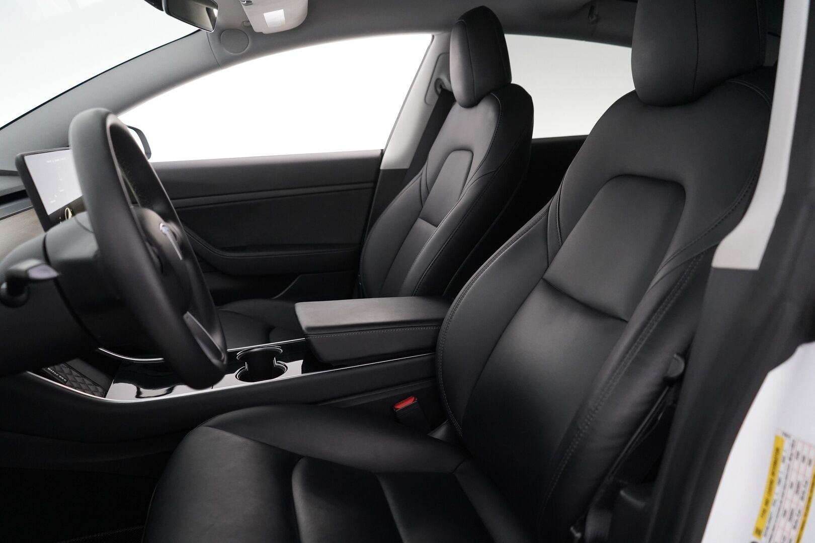 TESLA MODEL 3 2020 Standard Range RWD *Vetokoukku / Premium audio / ACC / Panorama / Kamera* - Tehtaan vetokoukku / Vähän ajettu / Kahdet alumiinivanteet / Edullisesti nyt kesähintaan!