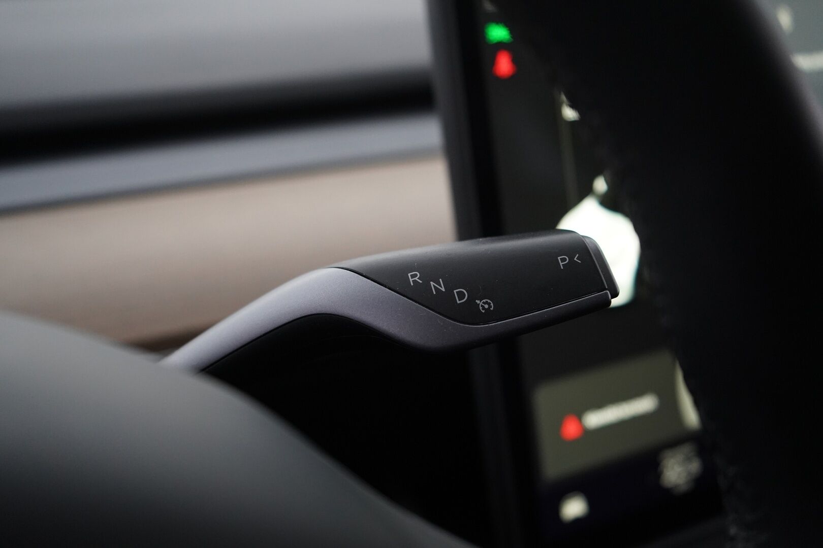 TESLA MODEL 3 2020 Standard Range RWD *Vetokoukku / Premium audio / ACC / Panorama / Kamera* - Tehtaan vetokoukku / Vähän ajettu / Kahdet alumiinivanteet / Edullisesti nyt kesähintaan!