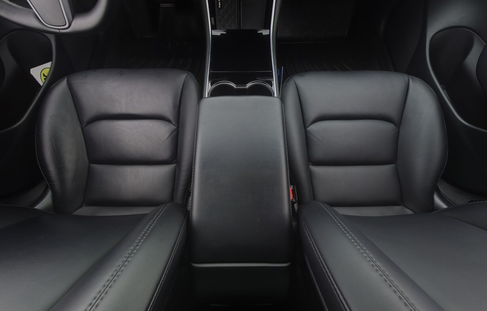 TESLA MODEL 3 2020 Standard Range RWD *Vetokoukku / Premium audio / ACC / Panorama / Kamera* - Tehtaan vetokoukku / Vähän ajettu / Kahdet alumiinivanteet / Edullisesti nyt kesähintaan!