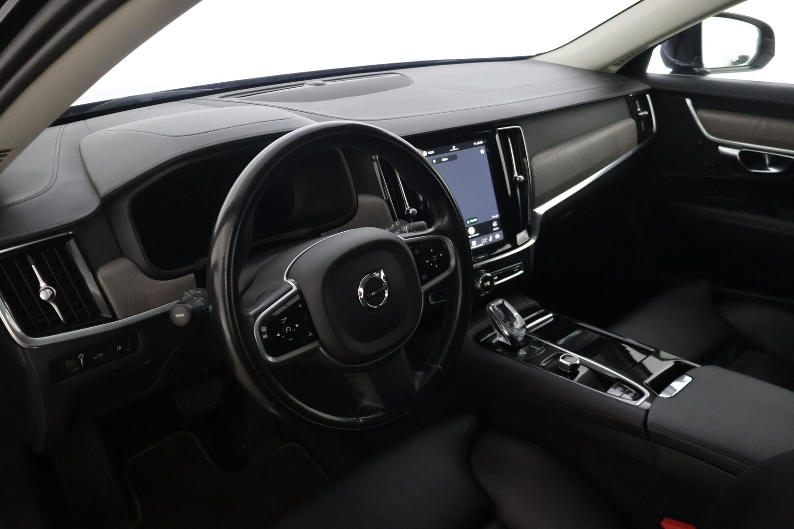 Volvo V90 2022 T6 AWD Long Range Inscription aut - | ACC | Webasto | Digimittaristo | KeylessGo | Sporttinahat | P.Kamera | Suomi-Auto | Sähköluukku | SOH 94,6% | Isommalla akulla! |