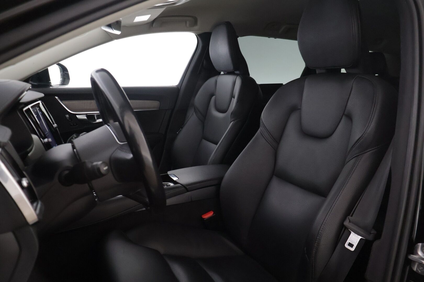 Volvo V90 2022 T6 AWD Long Range Inscription aut - | ACC | Webasto | Digimittaristo | KeylessGo | Sporttinahat | P.Kamera | Suomi-Auto | Sähköluukku | SOH 94,6% | Isommalla akulla! |