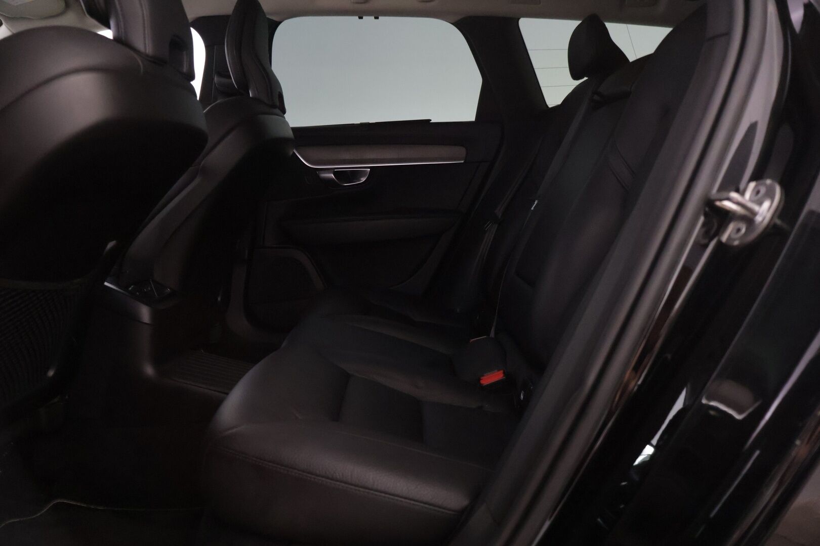 Volvo V90 2022 T6 AWD Long Range Inscription aut - | ACC | Webasto | Digimittaristo | KeylessGo | Sporttinahat | P.Kamera | Suomi-Auto | Sähköluukku | SOH 94,6% | Isommalla akulla! |