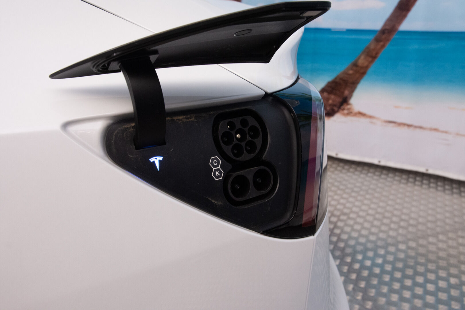 Tesla Model 3 2021 Long Range Dual Motor AWD - | Lasikatto | Lämpöpumppu | ACC | Matrix | P-Kamera | Premium Speakers | Navi | Matrix LED | Kahdet renkaat vanteineen 