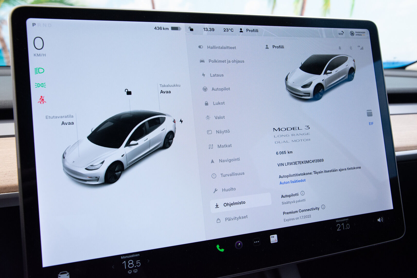 Tesla Model 3 2021 Long Range Dual Motor AWD - | Lasikatto | Lämpöpumppu | ACC | Matrix | P-Kamera | Premium Speakers | Navi | Matrix LED | Kahdet renkaat vanteineen 