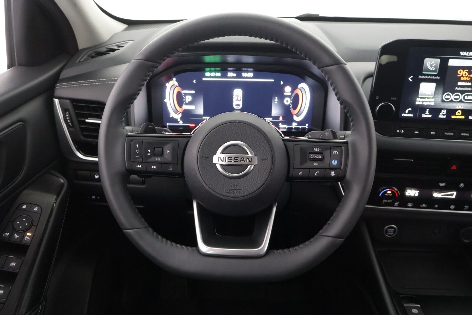 Nissan Qashqai 2022 MHEV 158 Xtronic 2WD N-Connecta ProPilot pack */ HUD/ Adapt.vakkari/ 360-kamera/ Lämmitettävä tuulilasi/ Lohko - *Todella kattavasti varusteltu / Hieno Suomiauto / Hyvin pidetty!*
