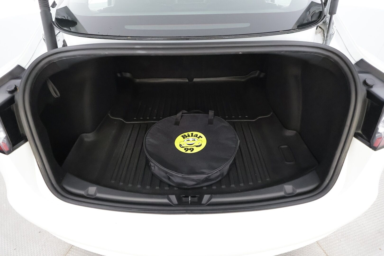 TESLA MODEL 3 2021 Long Range - | ILP | Lasikatto | ACC | Matrix-LED | P.kamera | Muistipenkki | Premium Audio | Navi | Kaistavahti | Keyless | 2x Latauskaapelit | Kahdet renkaat |