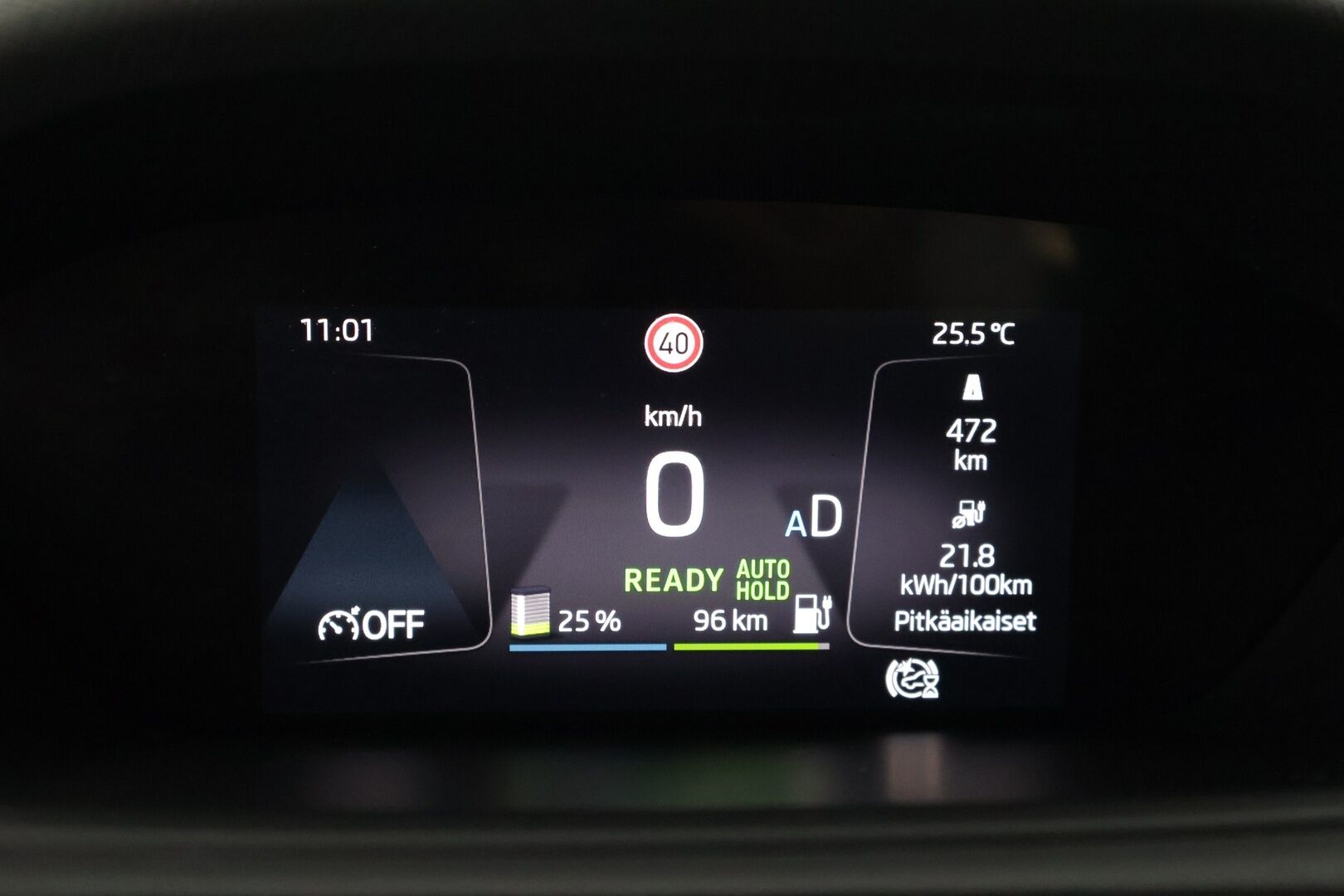 Skoda Enyaq 2022 80x 4x4 iV * Suomi-auto / ACC / HUD / Nahkasisusta / Muistipenkki / Navi / Lämpöpumppu * - Akun SoH arvo 90%! Todella hyvin varusteltu ja hyvin pidetty yksilö edukkaasti! Matrix LED, Lisälämmitin & Kaistallapito-avustin