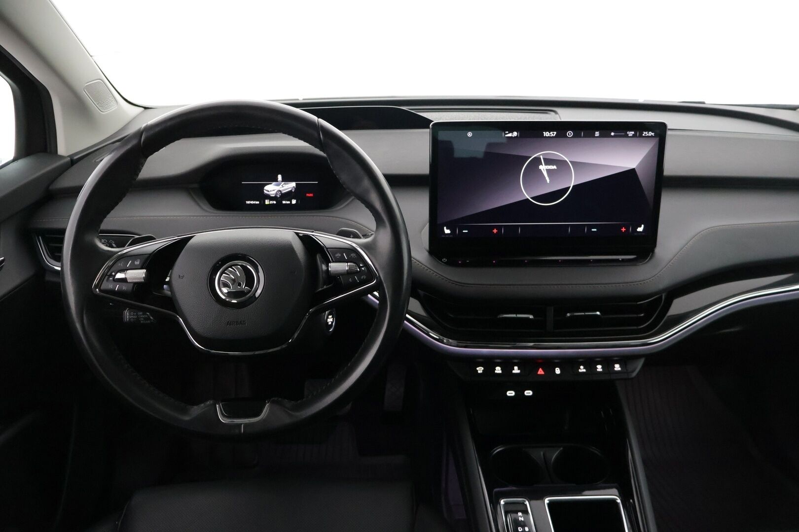 Skoda Enyaq 2022 80x 4x4 iV / ACC / HUD/ BLIS / Kuskin penkki muistilla - * Akun SoH arvo huikeat 90%! Todella hyvin varusteltu ja hyvin pidetty yksilö edukkaasti! *