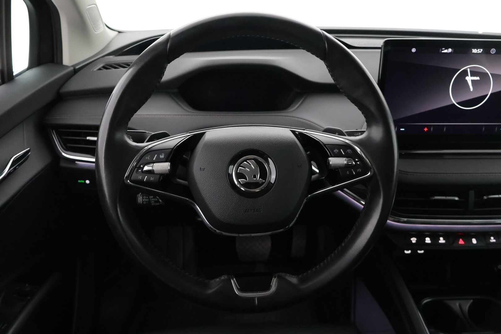 Skoda Enyaq 2022 80x 4x4 iV - Akun SoH arvo 90%! Todella hyvin varusteltu ja hyvin pidetty yksilö edukkaasti! Matrix LED, Lisälämmitin & Kaistallapito-avustin - HULLUT JOULUT KORKOTARJOUS 2,49% 