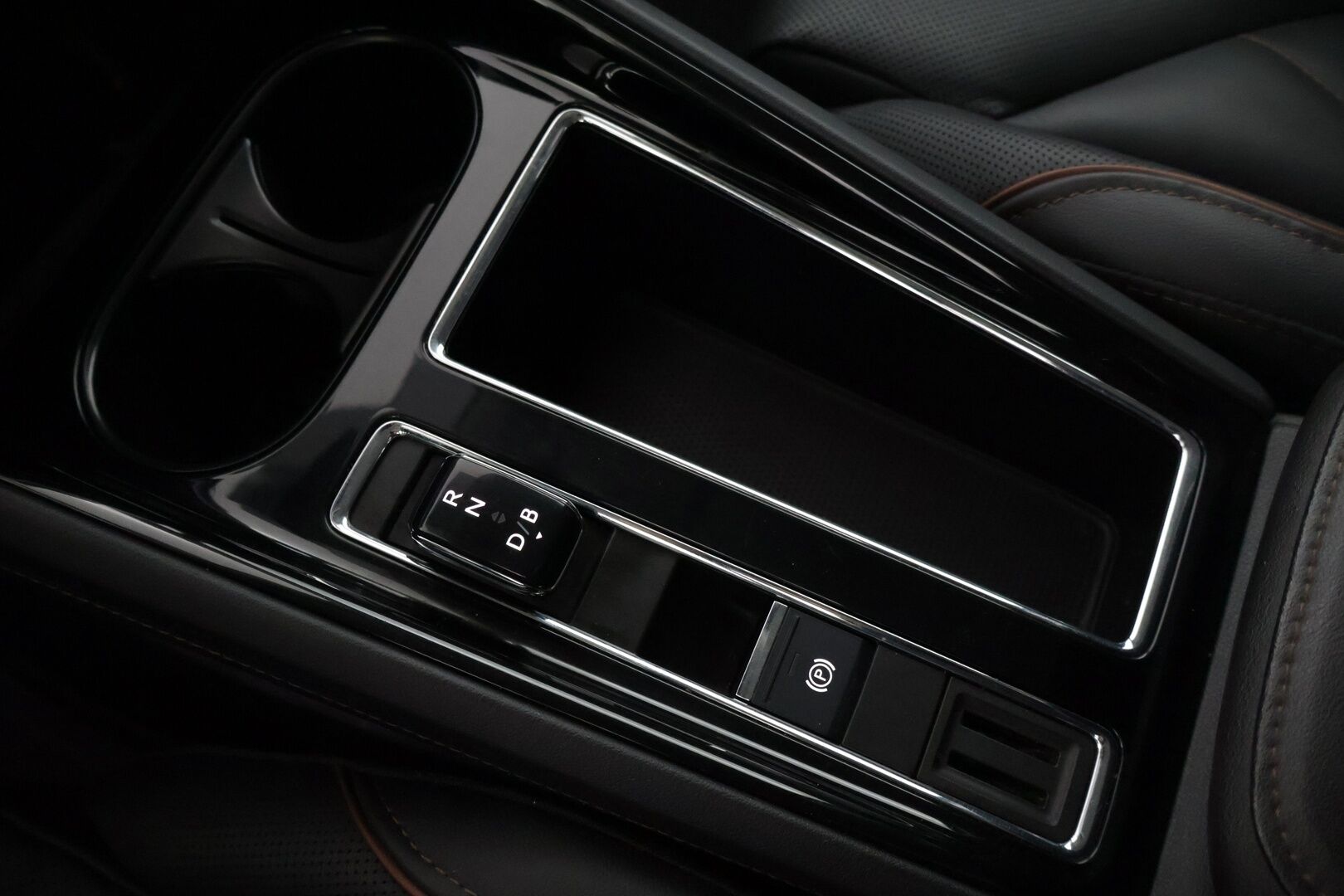 Skoda Enyaq 2022 80x 4x4 iV - Akun SoH arvo 90%! Todella hyvin varusteltu ja hyvin pidetty yksilö edukkaasti! Matrix LED, Lisälämmitin & Kaistallapito-avustin - HULLUT JOULUT KORKOTARJOUS 2,49% 