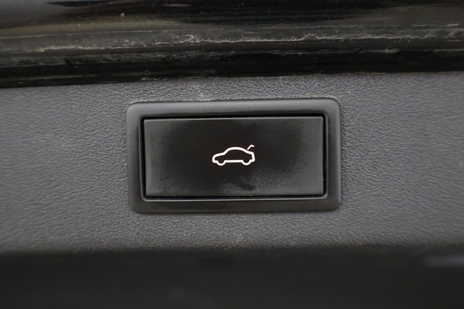 Skoda Enyaq 2022 80x 4x4 iV - Akun SoH arvo 90%! Todella hyvin varusteltu ja hyvin pidetty yksilö edukkaasti! Matrix LED, Lisälämmitin & Kaistallapito-avustin - HULLUT JOULUT KORKOTARJOUS 2,49% 