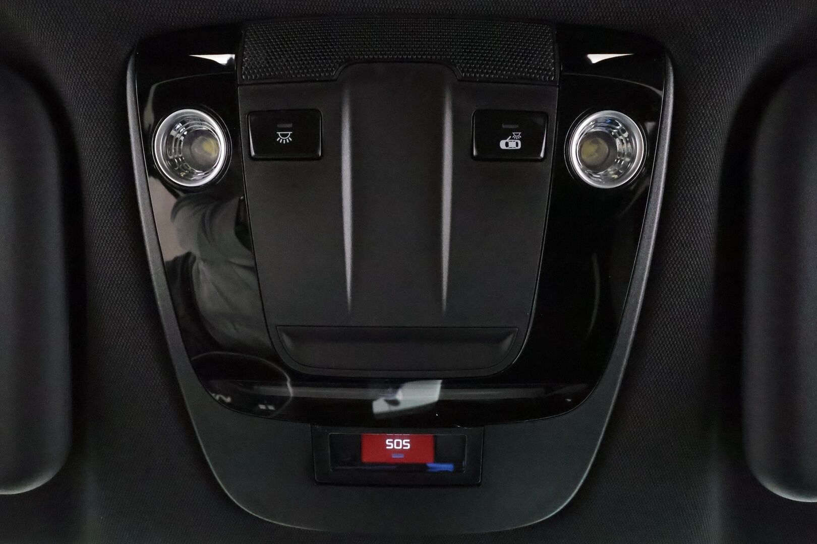 Kia EV6 2022 GT-Line AWD 77 kWh 325 hv * ACC / ILP / P.kamera / LED / Navi / Muistipenkki / Koukku / Ilmastoidut penkit / KeylessGo * - Suomi-auto / Kahdet renkaat aluvanteilla / Merkkihuollettu - HULLUT JOULUT KORKOTARJOUS 2,49% 